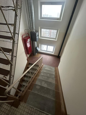 Продам двухкомнатную (2-комн.) квартиру, Кировоградская ул, 24к1, Москва г