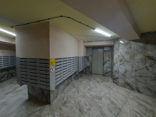 Продам однокомнатную (1-комн.) квартиру, Ревкомовский пер, 4, Алушта г