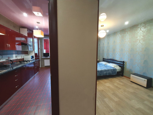 Продам однокомнатную (1-комн.) квартиру, Ревкомовский пер, 4, Алушта г