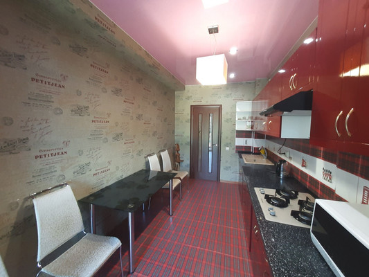 Продам однокомнатную (1-комн.) квартиру, Ревкомовский пер, 4, Алушта г