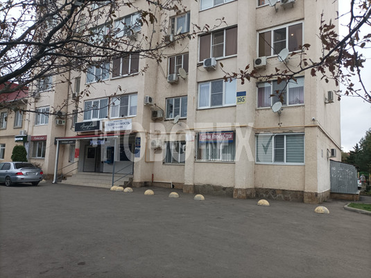 Продам двухкомнатную (2-комн.) квартиру, Ленина ул, 195Б, Горячий Ключ г