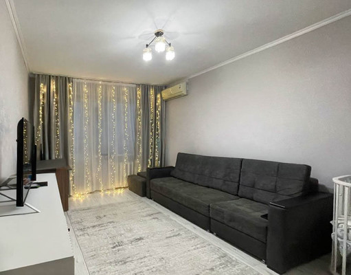 Продам однокомнатную (1-комн.) квартиру, Весенняя ул, 16, Волгодонск г