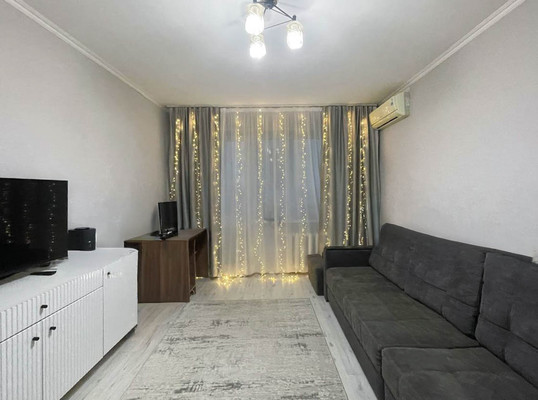 Продам однокомнатную (1-комн.) квартиру, Весенняя ул, 16, Волгодонск г