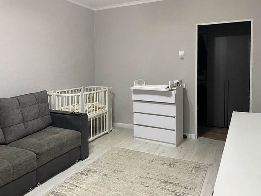 Продам однокомнатную (1-комн.) квартиру, Весенняя ул, 16, Волгодонск г