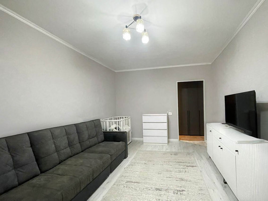 Продам однокомнатную (1-комн.) квартиру, Весенняя ул, 16, Волгодонск г