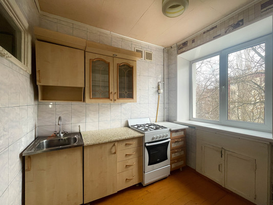 Продам двухкомнатную (2-комн.) квартиру, Ленина ул, 76А, Волгодонск г