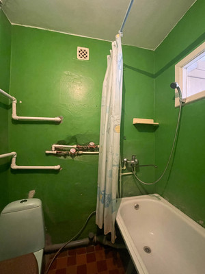 Продам двухкомнатную (2-комн.) квартиру, Ленина ул, 76А, Волгодонск г