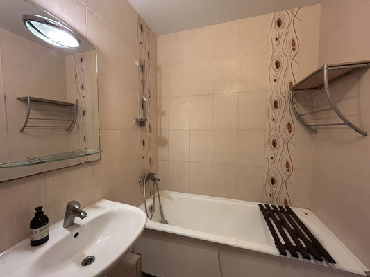 Продам двухкомнатную (2-комн.) квартиру, им Константина Аверьянова мкр, 25, Дмитров г