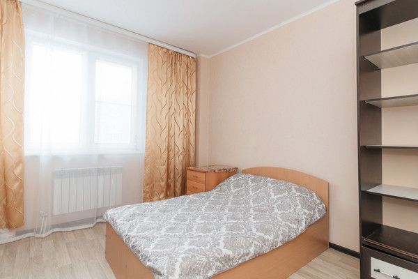 Продам трехкомнатную (3-комн.) квартиру, Строителей ул, 123, Ханты-Мансийск г