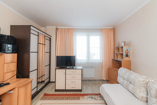 Продам трехкомнатную (3-комн.) квартиру, Строителей ул, 123, Ханты-Мансийск г