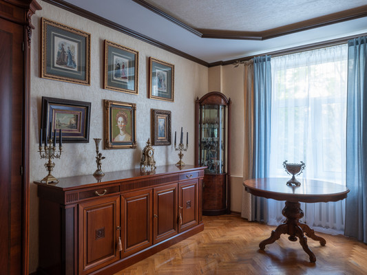 Продам трехкомнатную (3-комн.) квартиру, Ленинский пр-кт, 71, Москва г