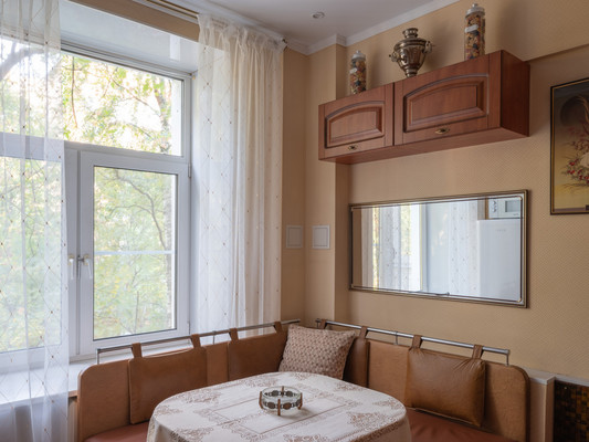 Продам трехкомнатную (3-комн.) квартиру, Ленинский пр-кт, 71, Москва г