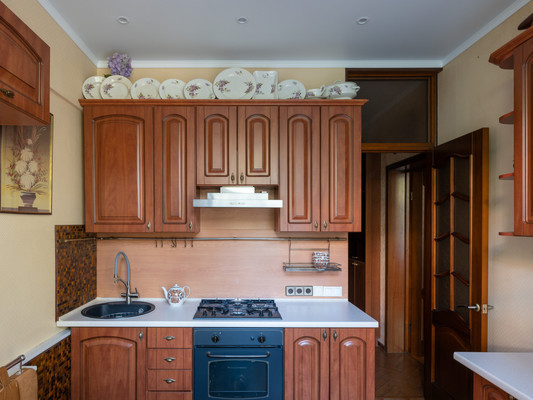 Продам трехкомнатную (3-комн.) квартиру, Ленинский пр-кт, 71, Москва г