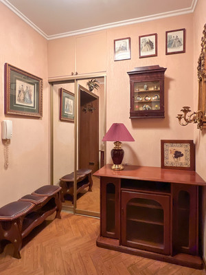 Продам трехкомнатную (3-комн.) квартиру, Ленинский пр-кт, 71, Москва г