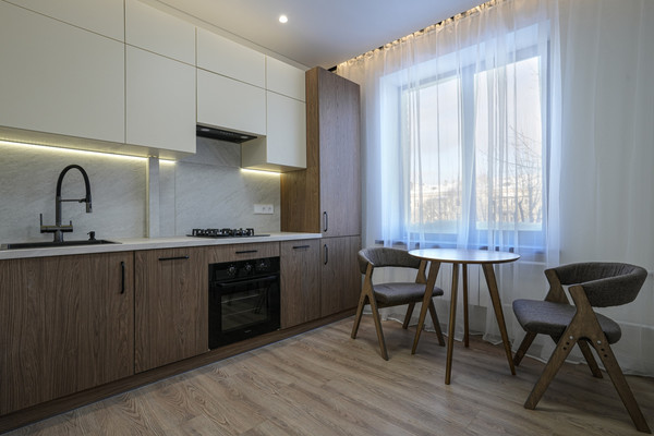 Продам двухкомнатную (2-комн.) квартиру, Болотниковская ул, 1к3, Москва г