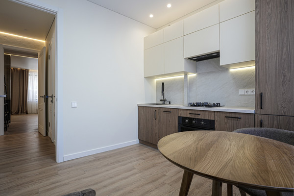 Продам двухкомнатную (2-комн.) квартиру, Болотниковская ул, 1к3, Москва г