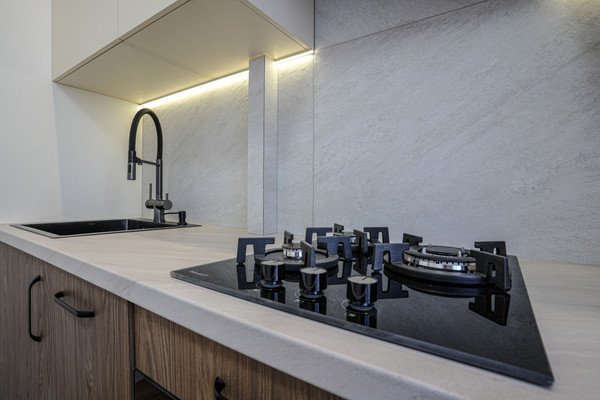 Продам двухкомнатную (2-комн.) квартиру, Болотниковская ул, 1к3, Москва г