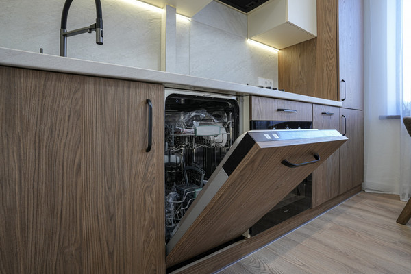 Продам двухкомнатную (2-комн.) квартиру, Болотниковская ул, 1к3, Москва г