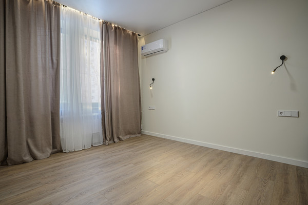 Продам двухкомнатную (2-комн.) квартиру, Болотниковская ул, 1к3, Москва г