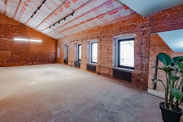 Продам коммерческое помещение 108 м2, Петровка ул, 19с7, Москва г