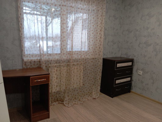 Продам дом, Средняя Заречная ул, 40а, Луга г, 0 км от города