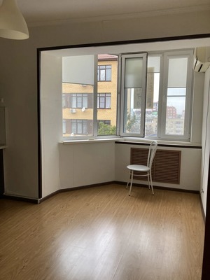 Продам однокомнатную (1-комн.) квартиру, Самбурова ул, 258, Анапа г