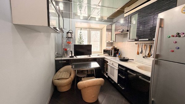 Продам трехкомнатную (3-комн.) квартиру, Андропова ул, 93, Ступино г