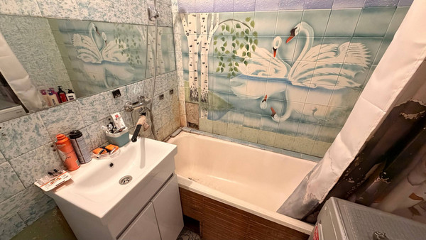 Продам трехкомнатную (3-комн.) квартиру, Андропова ул, 93, Ступино г