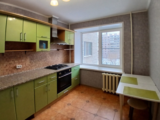 Продам двухкомнатную (2-комн.) квартиру, Новоселов ул, 35кА, Рязань г