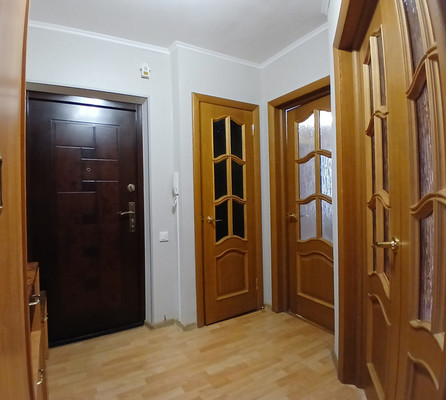 Продам двухкомнатную (2-комн.) квартиру, Новоселов ул, 35кА, Рязань г