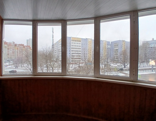 Продам двухкомнатную (2-комн.) квартиру, Новоселов ул, 35кА, Рязань г