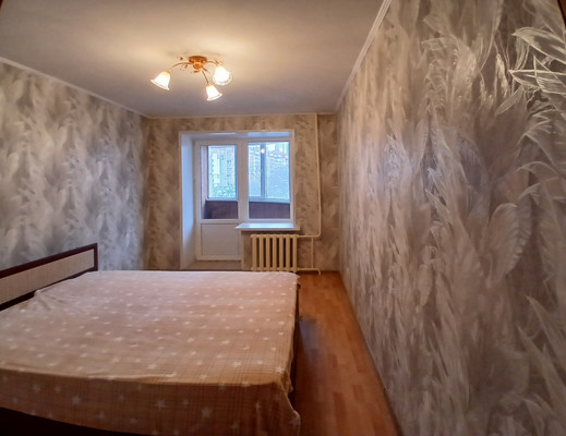 Продам двухкомнатную (2-комн.) квартиру, Новоселов ул, 35кА, Рязань г