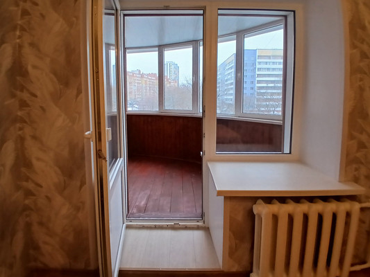 Продам двухкомнатную (2-комн.) квартиру, Новоселов ул, 35кА, Рязань г