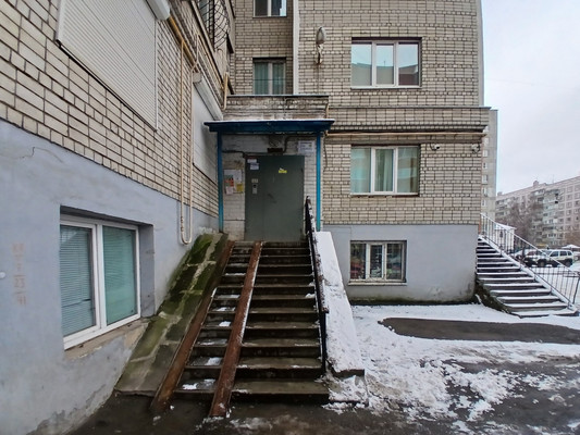 Продам двухкомнатную (2-комн.) квартиру, Новоселов ул, 35кА, Рязань г