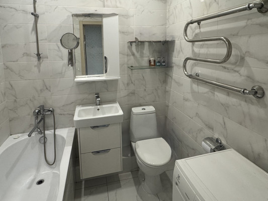 Продам двухкомнатную (2-комн.) квартиру, Татарская ул, 13к1, Рязань г