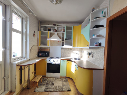 Продам однокомнатную (1-комн.) квартиру, Школьная ул, 88к2, Санкт-Петербург г