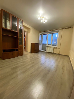 Продам двухкомнатную (2-комн.) квартиру, Кавказский б-р, 21, Москва г