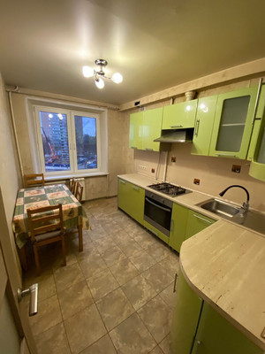 Продам двухкомнатную (2-комн.) квартиру, Кавказский б-р, 21, Москва г