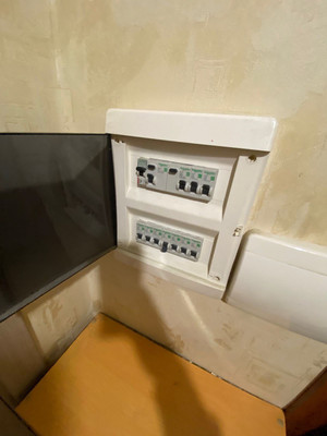 Продам двухкомнатную (2-комн.) квартиру, Кавказский б-р, 21, Москва г