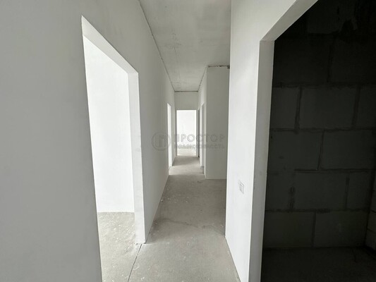 Продам трехкомнатную (3-комн.) квартиру, Ореховый б-р, 24к3, Москва г