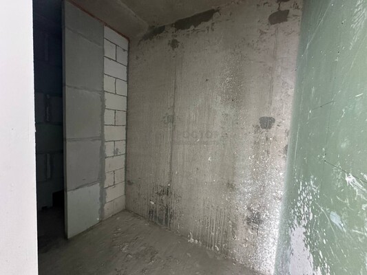 Продам трехкомнатную (3-комн.) квартиру, Ореховый б-р, 24к3, Москва г