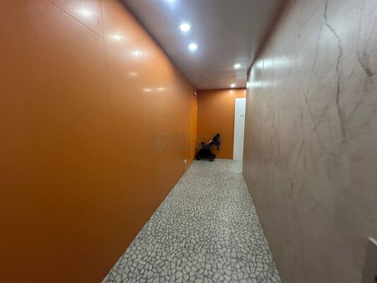 Продам трехкомнатную (3-комн.) квартиру, Ореховый б-р, 24к3, Москва г