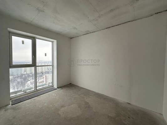 Продам трехкомнатную (3-комн.) квартиру, Ореховый б-р, 24к3, Москва г