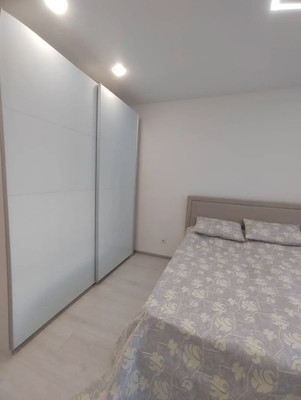 Продам двухкомнатную (2-комн.) квартиру, Ветеранов пр-кт, 179, Санкт-Петербург г