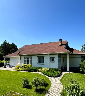 Продам коттедж в поселке Дубрава, Березовая ул, 4, Верхнее Дуброво пгт, 25 км от города