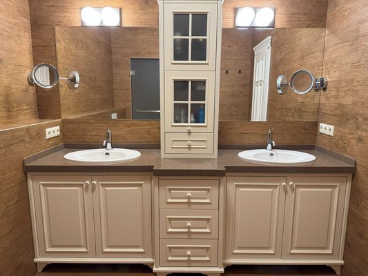 Продам коттедж в поселке Дубрава, Березовая ул, 4, Верхнее Дуброво пгт, 25 км от города