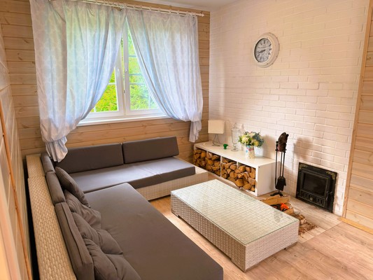 Продам коттедж в поселке Дубрава, Березовая ул, 4, Верхнее Дуброво пгт, 25 км от города