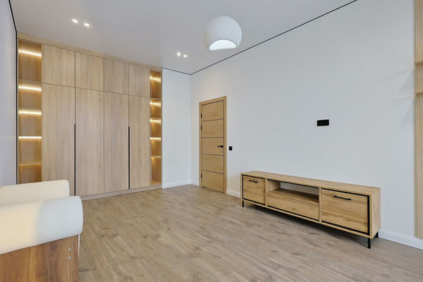 Продам однокомнатную (1-комн.) квартиру, Генерал-фельдмаршала Румянцева ул, 11, Калининград г