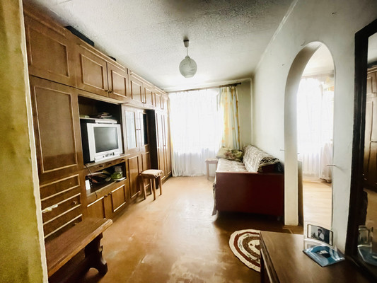 Продам двухкомнатную (2-комн.) квартиру, Большая Московская ул, 114к2, Великий Новгород г