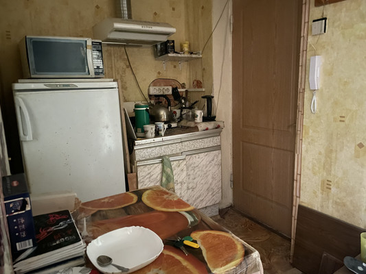 Продам двухкомнатную (2-комн.) квартиру, Большая Московская ул, 114к2, Великий Новгород г